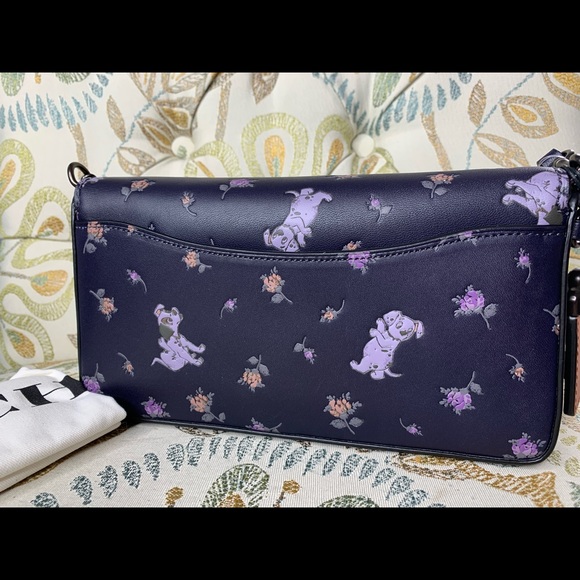 New! Coach Disney Dalmatians Crossbody Dinky Bag - Picture 3 of 7
